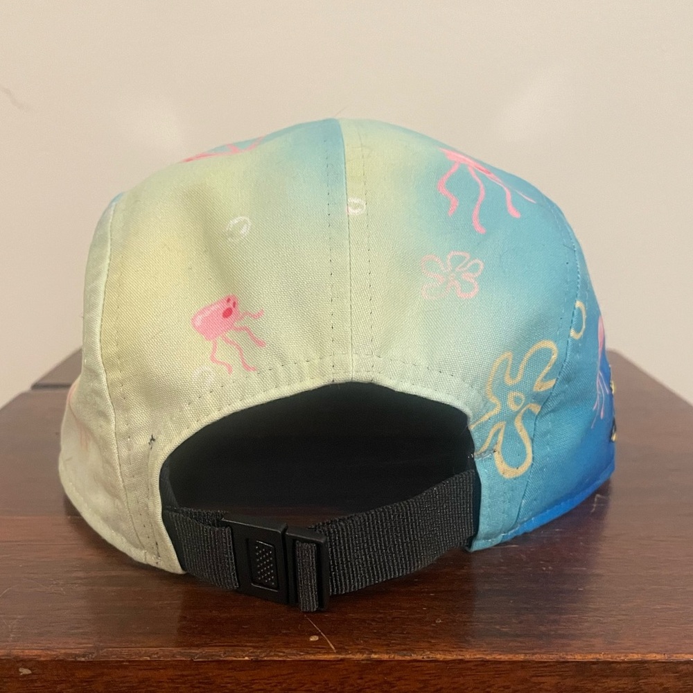 New Era Adjustable SpongeBob SquarePants Camper Cap - Picture 4 of 5